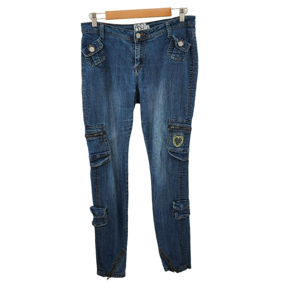 Womens Embroidered Skinny‎ Jeans Juniors Size 9 Zipped Pockets Mid Rise AKDMKS